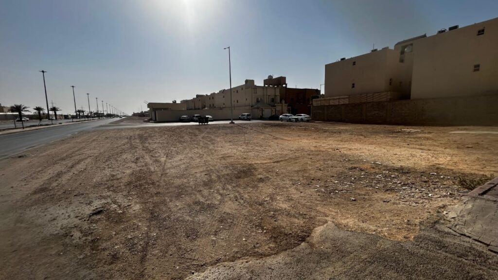 ارض للايجار تجاري سكني حي العوالي نمار — الرياض