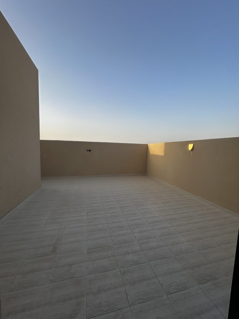 ادوار للبيع حي السويدي — الرياض