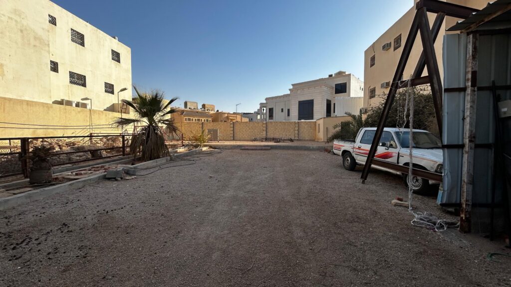 أرض سكنيه للبيع حي لبن — الرياض