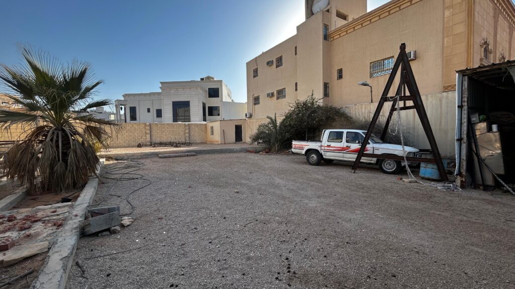 أرض سكنيه للبيع حي لبن — الرياض